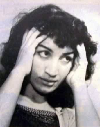 &nbsp;&nbsp;[فروغ فرخزاد]&nbsp;&nbsp;